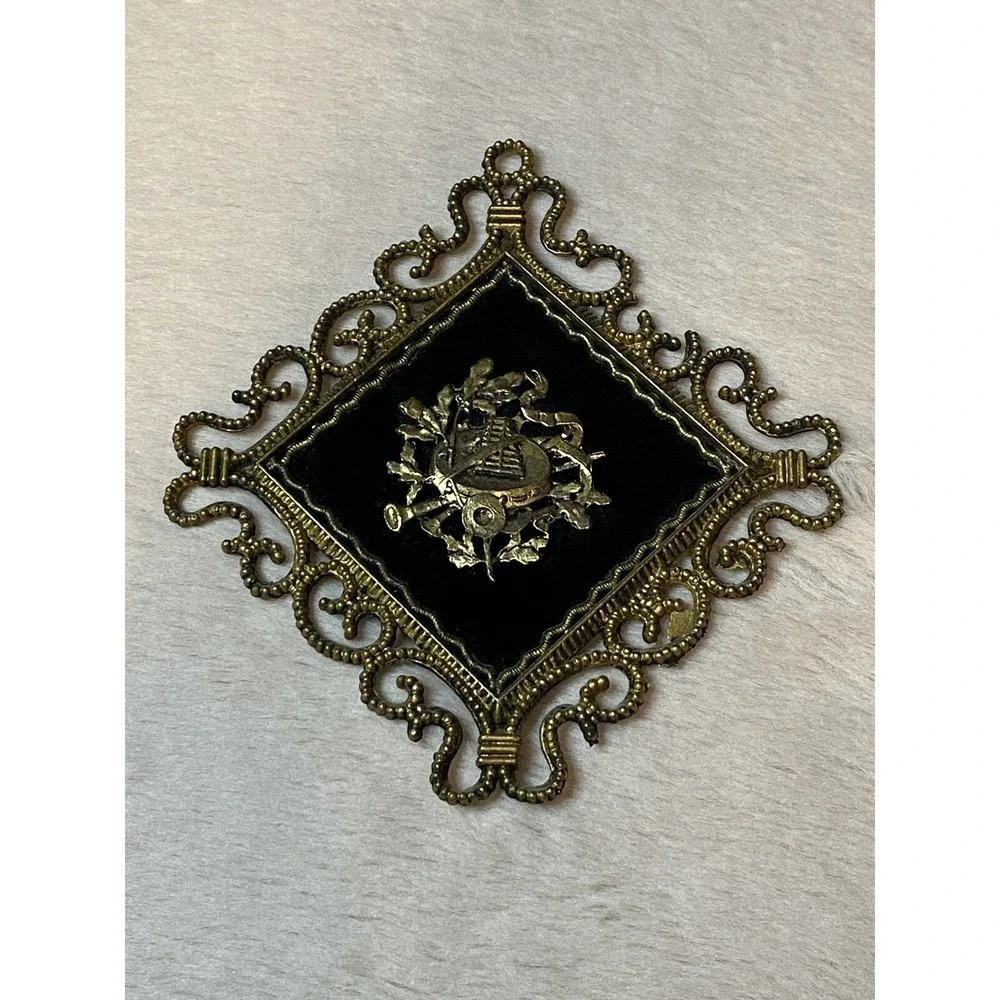 MID CENTURY FILIGREE ORMOLU METAL MUSIC WALL PLAQUE BLACK VELVET FRENCH STYLE